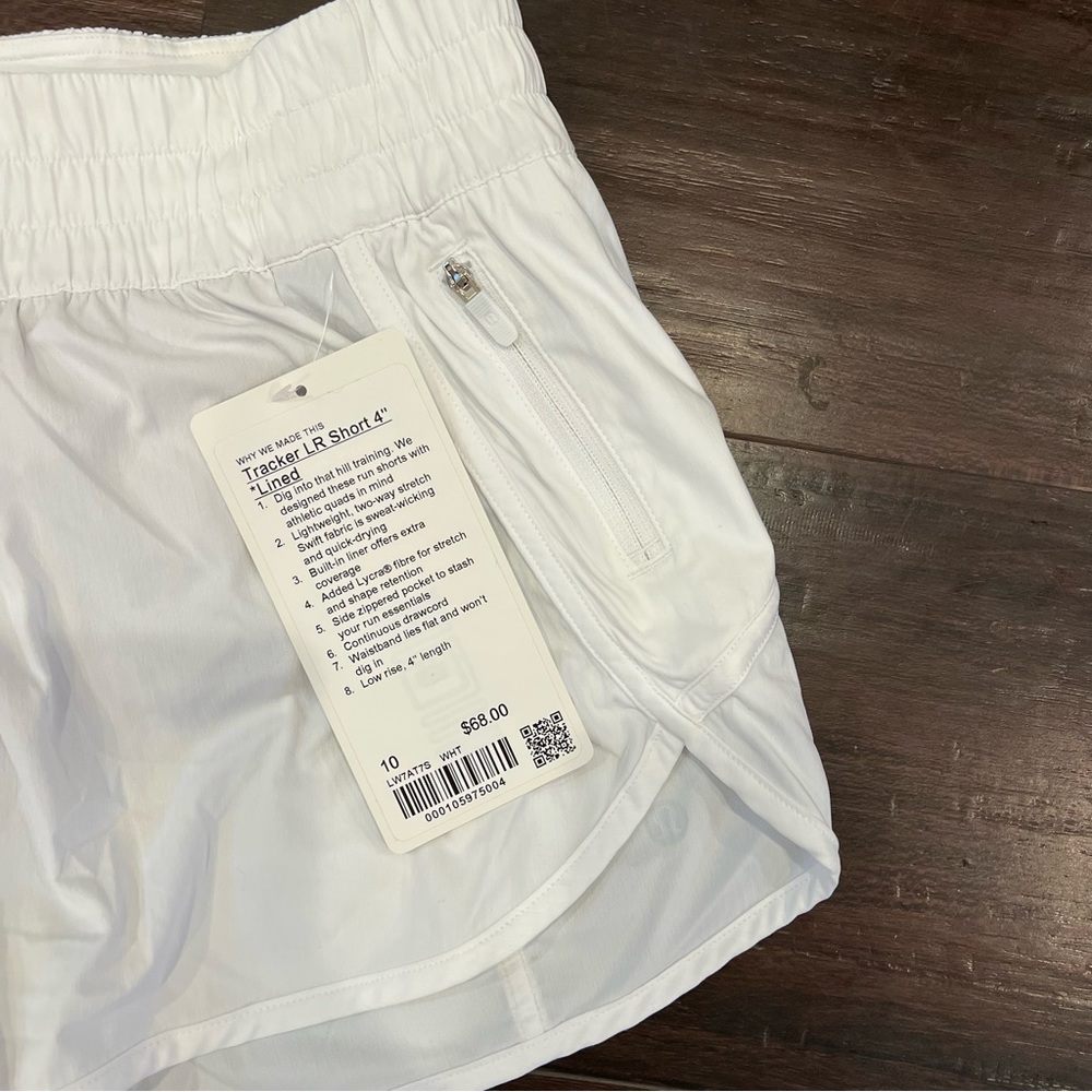 Lululemon Tracker LR Short 4” Lined